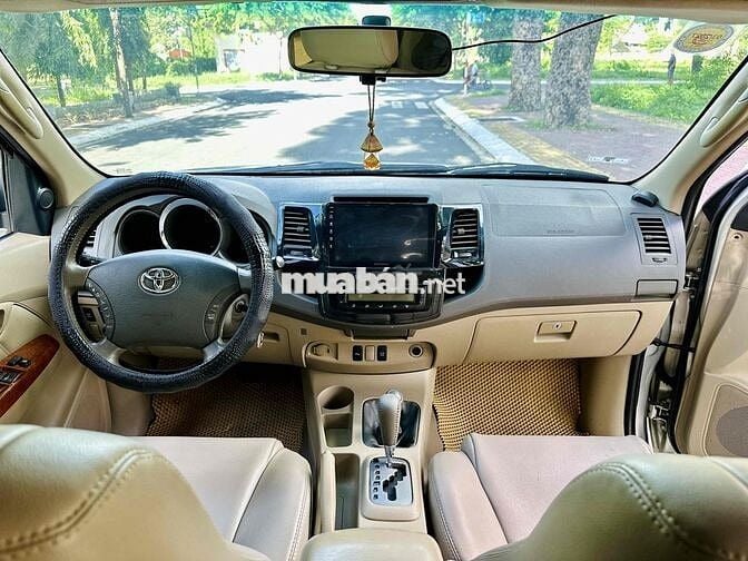 Toyota Fortuner 2010 Tự động 2 Cầu Máy Xăng