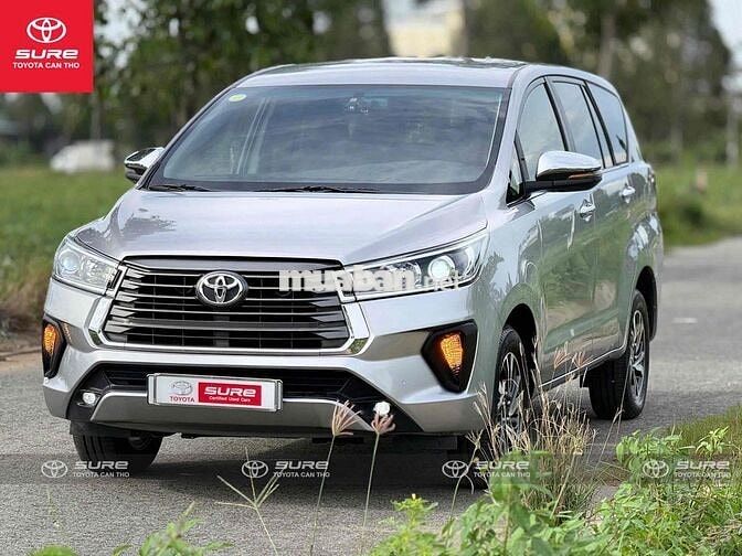 Toyota Innova G 2022 8 chỗ Tự động CHÍNH HÃNG