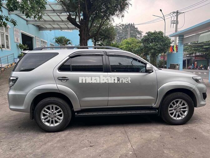 Toyota Fortuner 2012 Bạc 115.000km