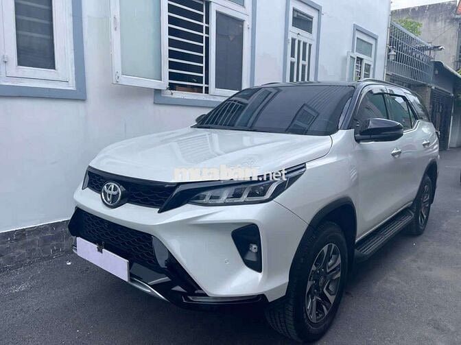 Fortuner Legender 2024,dầu,17 ngàn km,sơn zin 100%