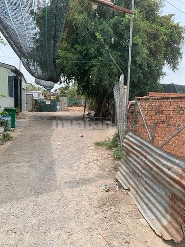 Chính chủ bán đất 198 m2 giáp Thủ Đức, giá tốt-Ngã 3 Cây Điệp,Dĩ An,BD