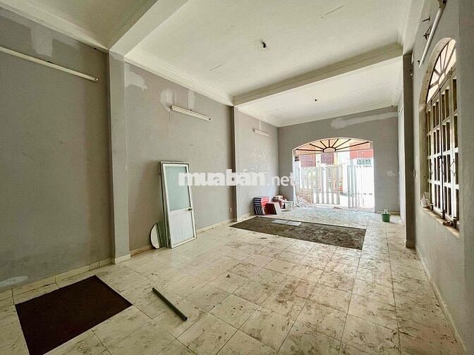 Cho thuê MBKD đa nghành nghề , có thể ở lại - Ngay Giáp Quận 10