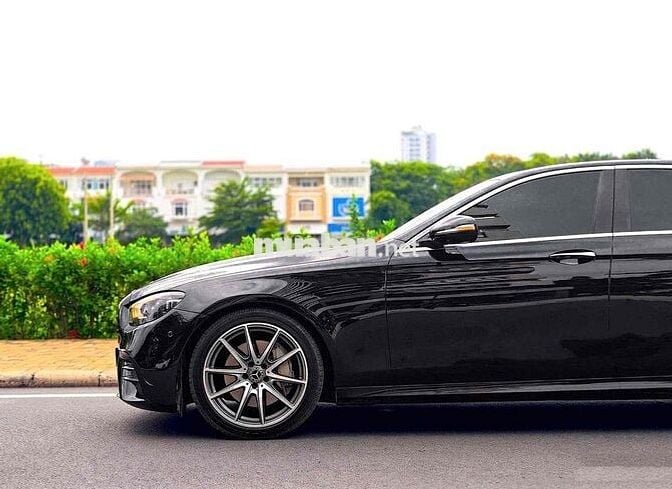 Mercedes-Benz E300 2021 Đen