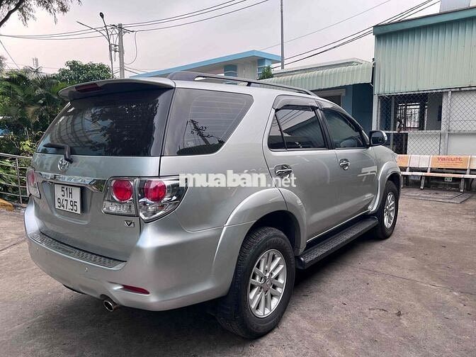 Toyota Fortuner 2012 Bạc 115.000km
