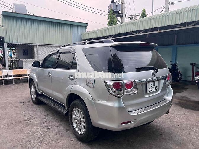 Toyota Fortuner 2012 Bạc 115.000km