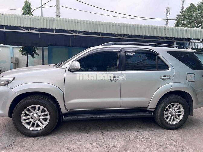Toyota Fortuner 2012 Bạc 115.000km
