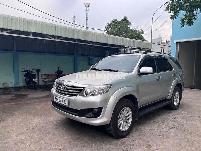 Toyota Fortuner 2012 Bạc 115.000km