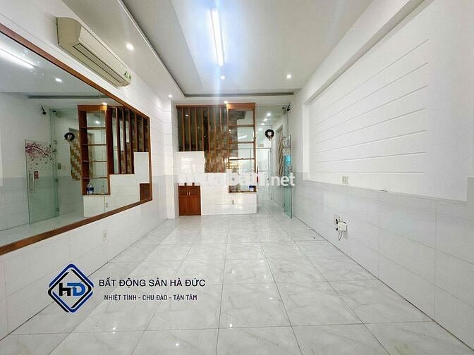 Nhà 3 lầu 4x25 mặt tiền nhánh có sẵn MÁY LẠNH gần UBND Quận 12