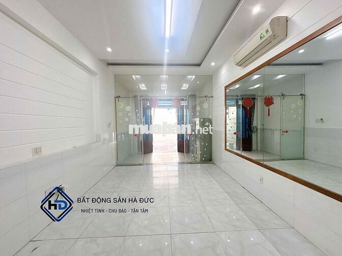 Nhà 3 lầu 4x25 mặt tiền nhánh có sẵn MÁY LẠNH gần UBND Quận 12
