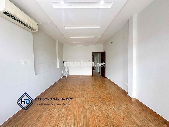Nhà 3 lầu 4x25 mặt tiền nhánh có sẵn MÁY LẠNH gần UBND Quận 12