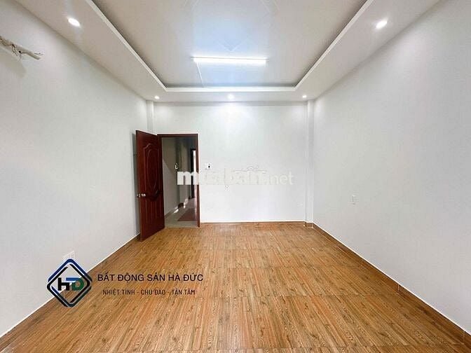 Nhà 3 lầu 4x25 mặt tiền nhánh có sẵn MÁY LẠNH gần UBND Quận 12