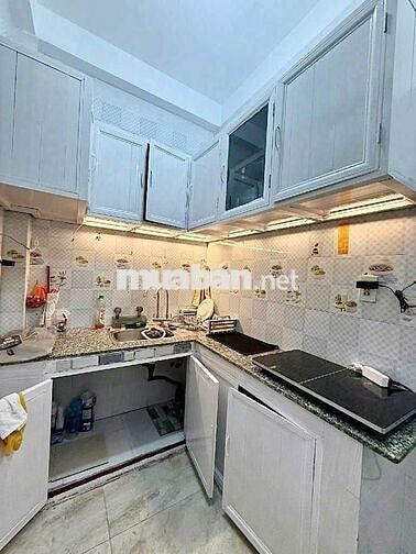 Bán nhà đẹp mới khu trung tâm đường Nguyễn Trãi P2 Q5