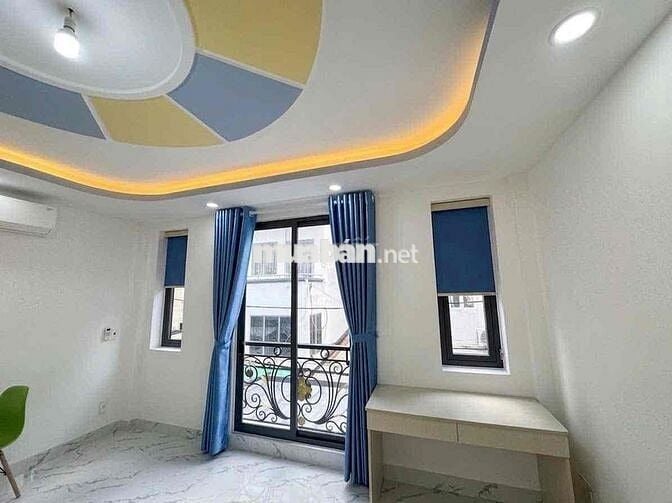 Mới 100% căn hộ ban công 40m2 ngay Phan Văn Trị gần Văn Lang Cơ Sở 2,3