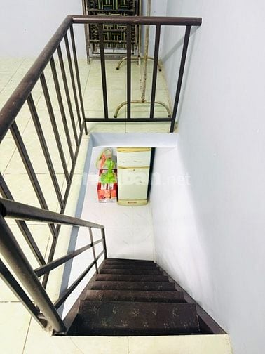 Hộ tập thể nhỏ, chính chủ, giá rẻ chỉ 1,15t