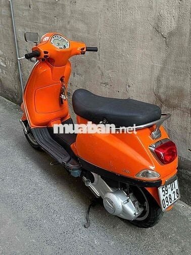 Piaggio Vespa LX125 ie