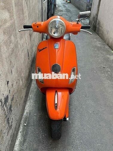 Piaggio Vespa LX125 ie
