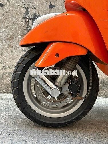 Piaggio Vespa LX125 ie