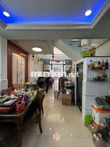 chính chủ nhà 5 Tầng 4PN gần aeon tỉnh lộ 10
