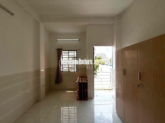 Giá Siêu Tốt!! Studio Balcon 20m2 Thoáng Mát Có NT Ngay Cao Thắng Q3
