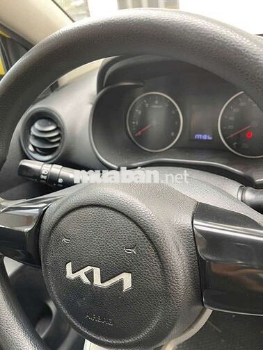 Kia Soluto 2022 Số sàn màu Vàng