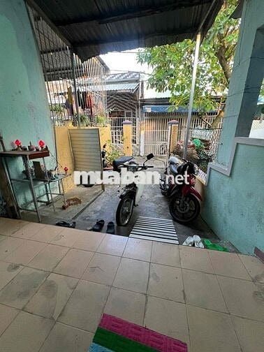 Nhà phố liền kề nở hậu đường Trường Chinh, 118m2, sổ đỏ chính