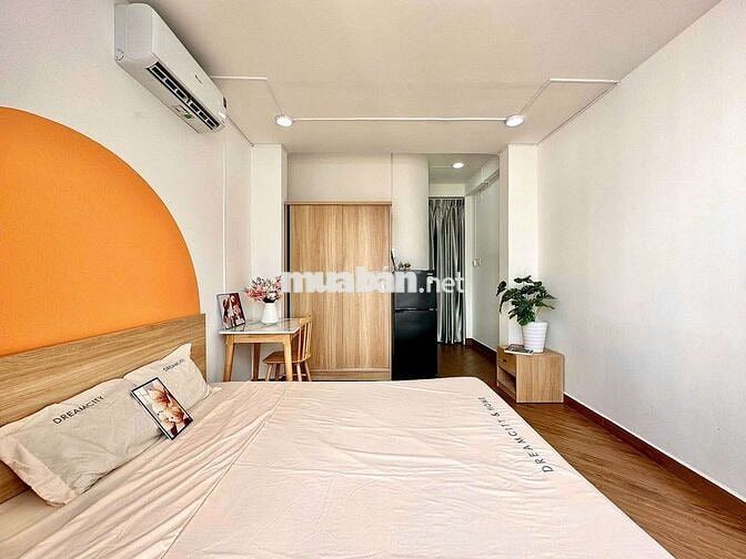 STUDIO ban công tách bếp,đi chuyển kcx UFM q4 chỉ khoảng 5p
