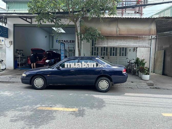 Mazda 626 giá 42,000,000 bao kí rút hồ sơ.