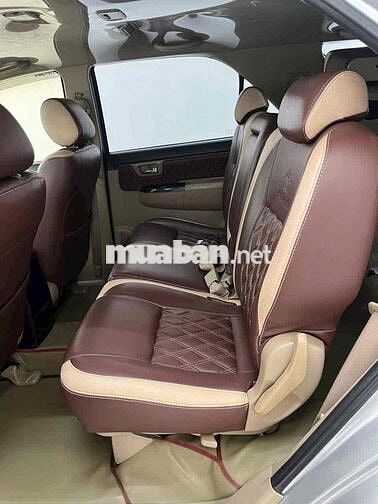 Toyota Fortuner 2014 Dầu 7 chỗ Bạc