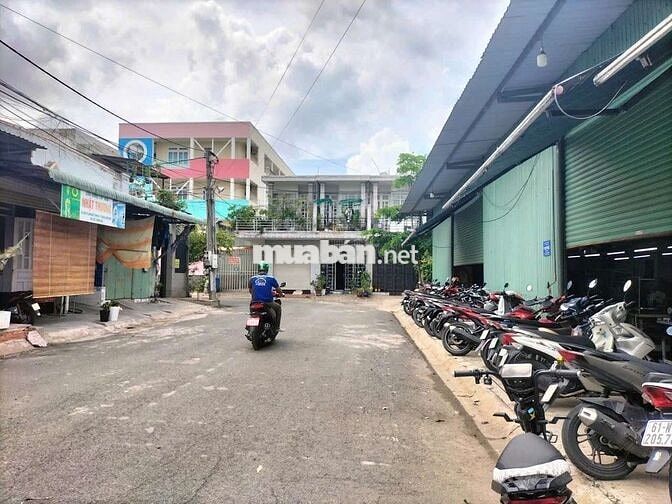 💥 gấp gấp giảm sốc 450t. từ 4,15ty còn 3,7ty phải rất nhanh mới còn ạ