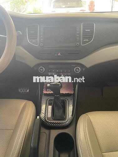 Kia Rondo 7 chỗ số tự động xăng 86.198 km