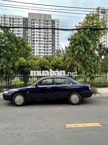 Mazda 626 giá 42,000,000 bao kí rút hồ sơ.