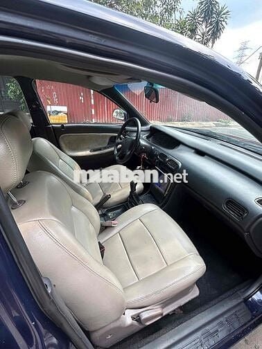 Mazda 626 giá 42,000,000 bao kí rút hồ sơ.