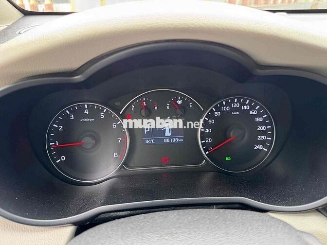 Kia Rondo 7 chỗ số tự động xăng 86.198 km