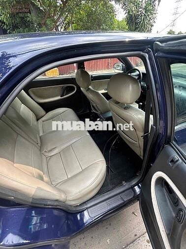 Mazda 626 giá 42,000,000 bao kí rút hồ sơ.