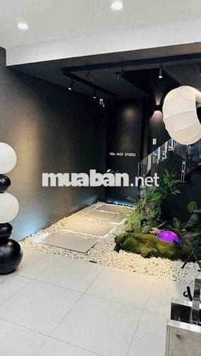 🍑ngay Vạn Hạnh Mall - Q10 - 3 lầu🍑
