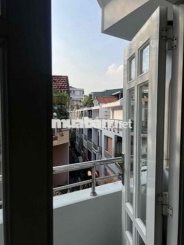 Cho thuê phòng lầu 2 Đường Hoa Huệ, p.7, quận phú nhuận.  Phòng nội th