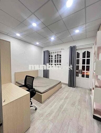 Cho thuê phòng lầu 2 Đường Hoa Huệ, p.7, quận phú nhuận.  Phòng nội th