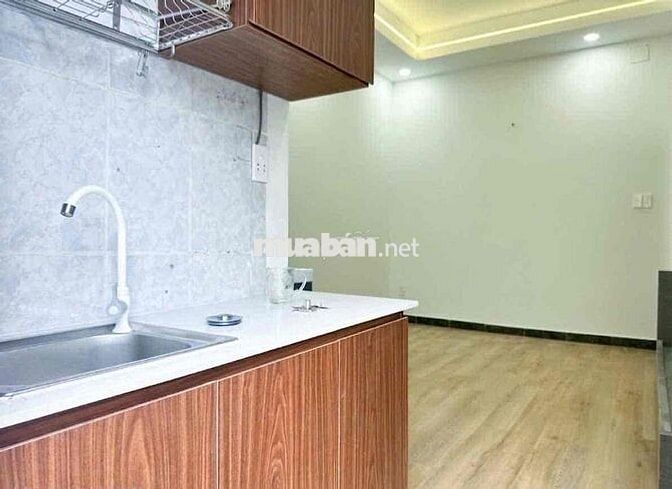 CHO THUÊ PHÒNG BANCOL MỚI RỘNG 45m2 -FULL NỘI THẤT NGAY AEON MALL,HUIT