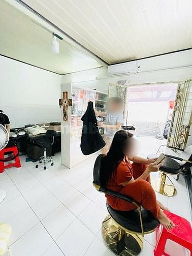 🌹🌹50Tr thân gửi ACE bán nhà mặt tiền kinh doanh khu Vạn Kiếp