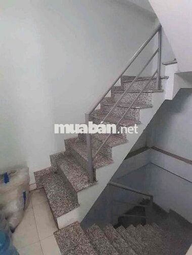 Cho thuê nhà nguyên căn ngay mặt đường TQB đối diện nhà thờ nam hải