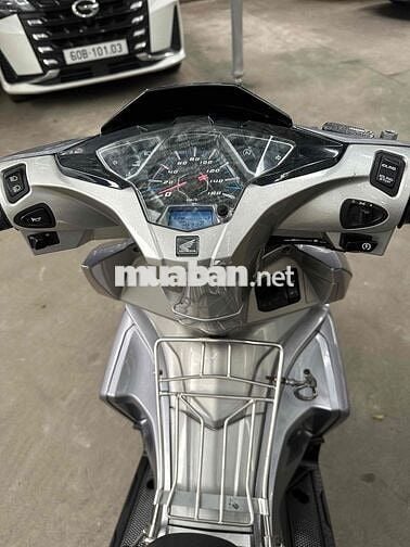Honda Airblade 125 Fi 2018 Bạc 19000km đúng đồng H