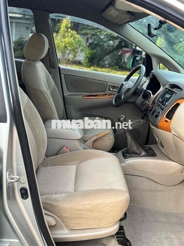 Toyota Innova G 2009 Bạc 110.000 km
