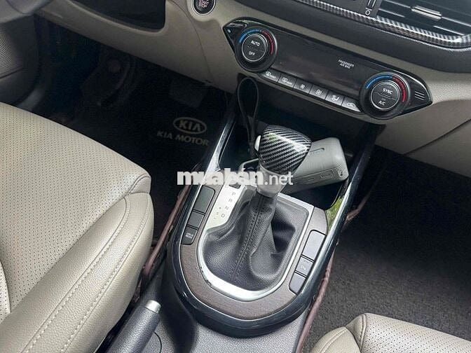 Kia Cerato 1.6 Luxury 2020 86000 km Trắng