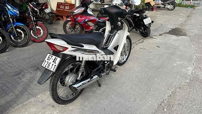 Wave 50cc 2019 Trắng đen ( hỗ trợ góp )