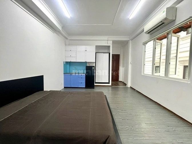  Cho thuê Studio ban công, rộng thoáng  Quận 1