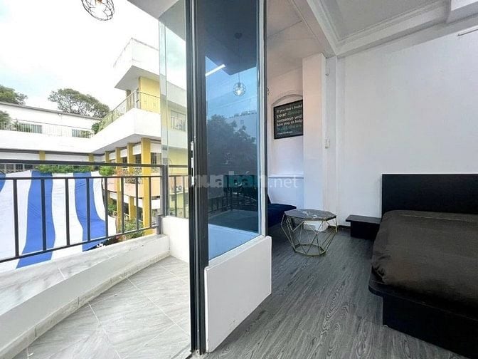  Cho thuê Studio ban công, rộng thoáng  Quận 1