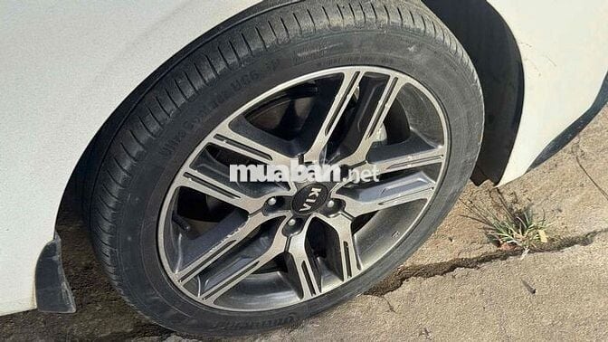 Kia Cerato 1.6 Luxury 2020 86000 km Trắng