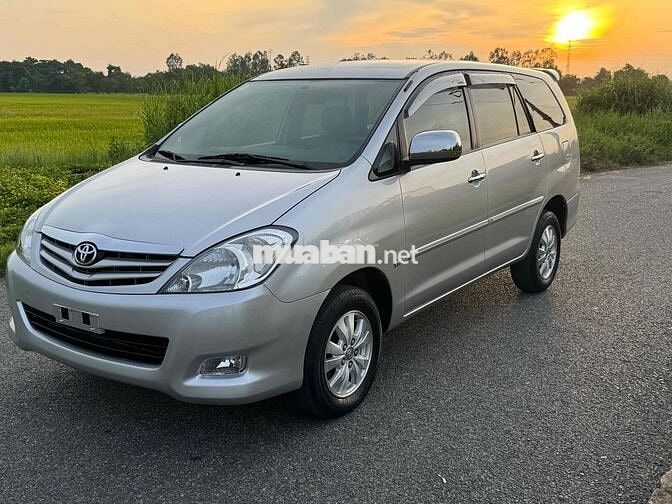 Toyota Innova G 2009 Bạc 110.000 km