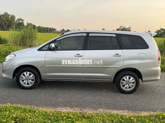 Toyota Innova G 2009 Bạc 110.000 km