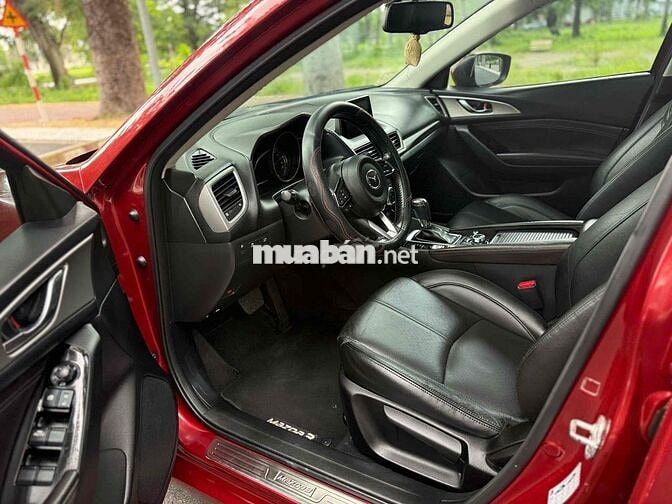 Mazda 3 Hatchback 2018 Tự động Đỏ